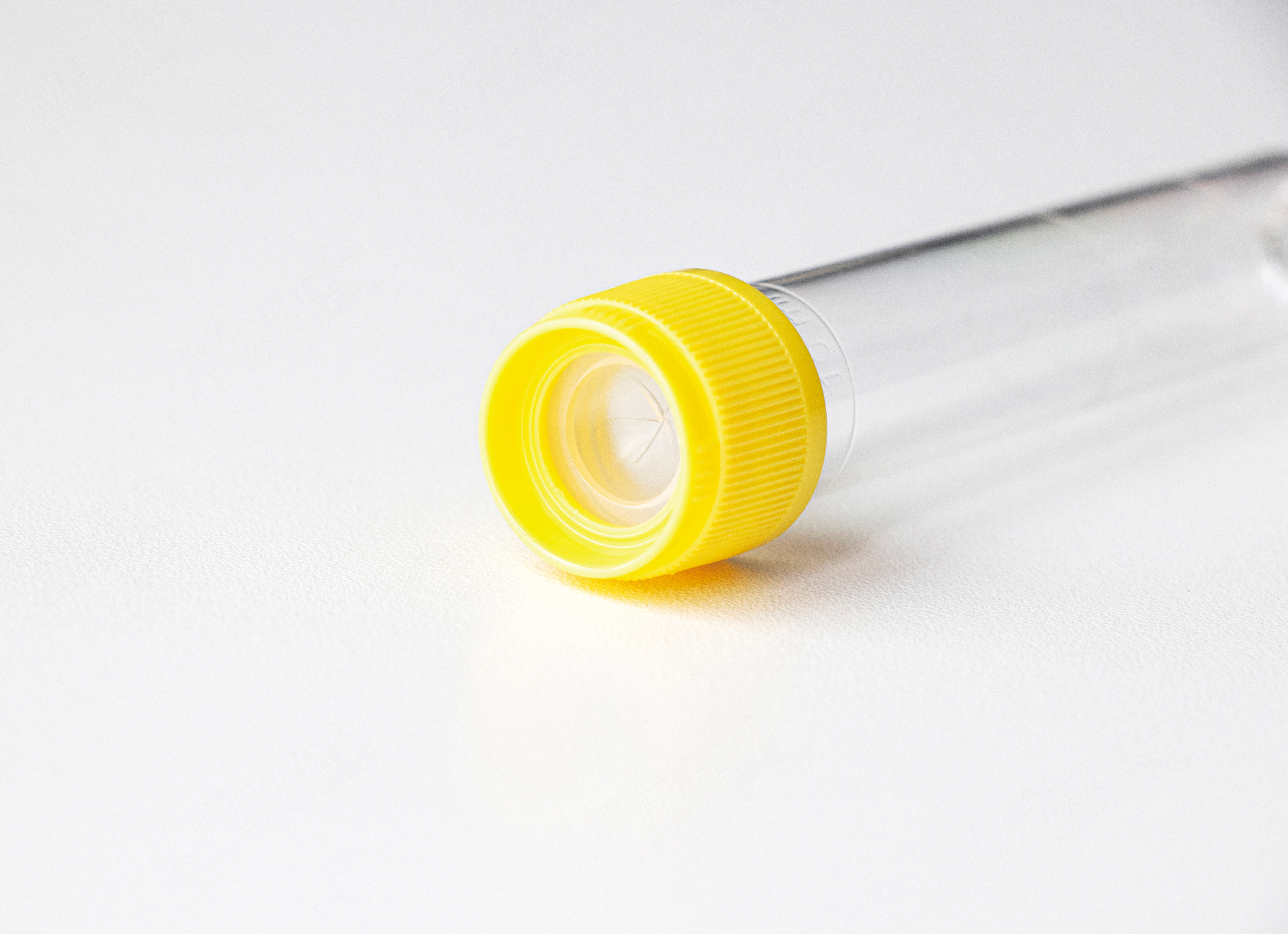 可穿刺尿沉渣管 C瓣膜自闭式 10ml/12ml